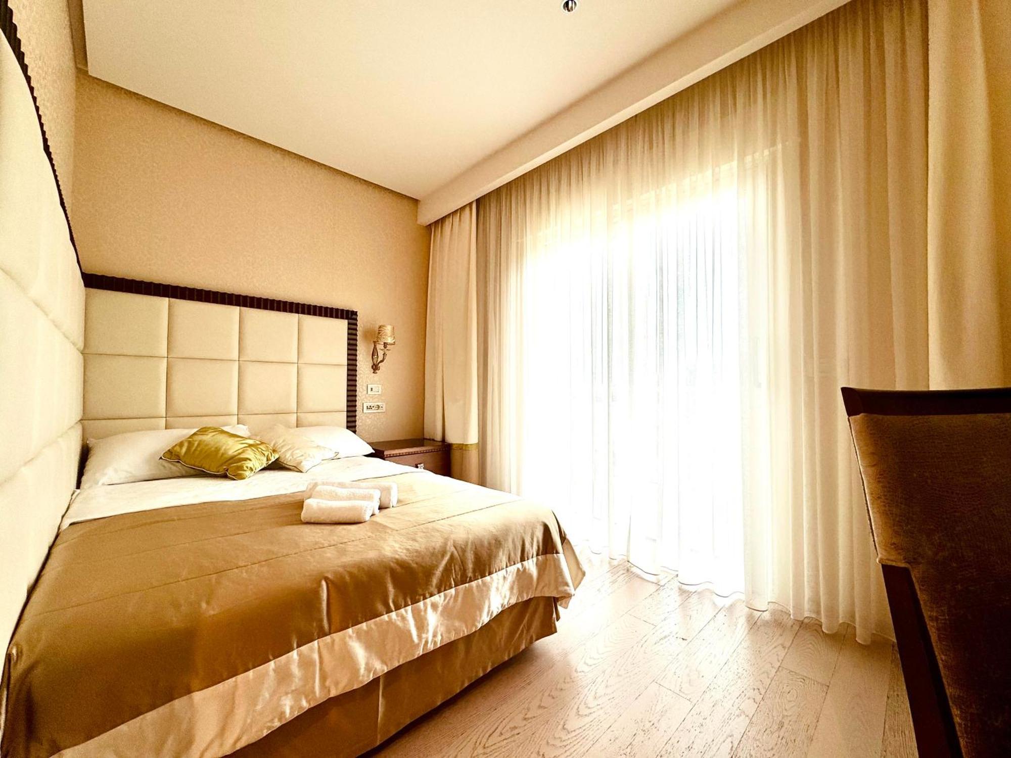 Nočitev z zajtrkom Boutique Oasi 5*
